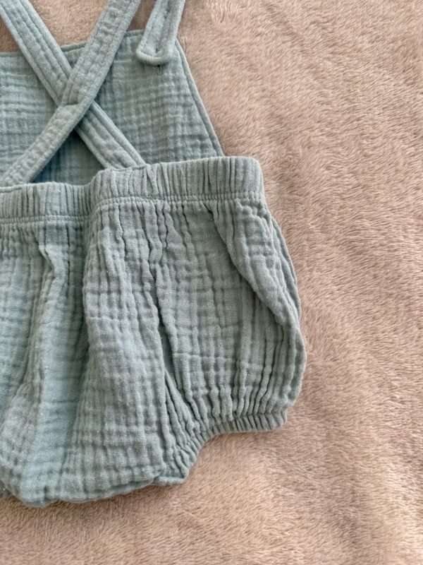 kids' romper made of natural cotton