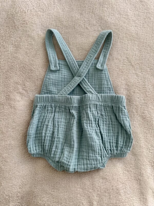kids' romper made of natural muslin