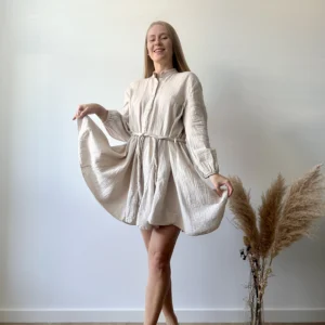 woman organic cotton dress with long sleeves