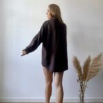 woman oversized shirt made of organic muslin cotton