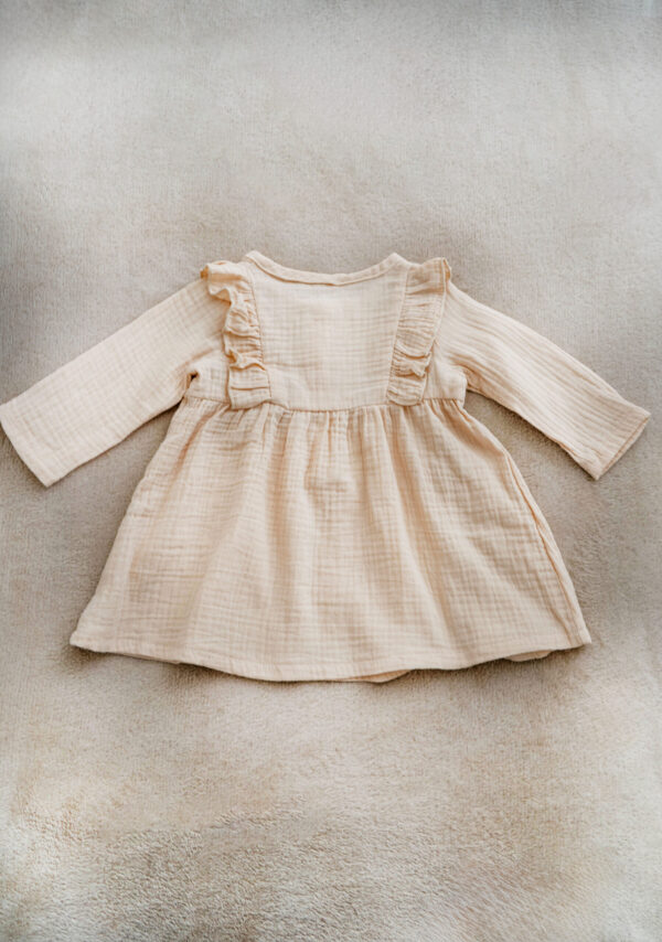 Toddlers dress with long sleeves made of organic muslin