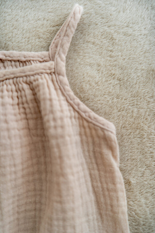 Sleeveless muslin babies' dress