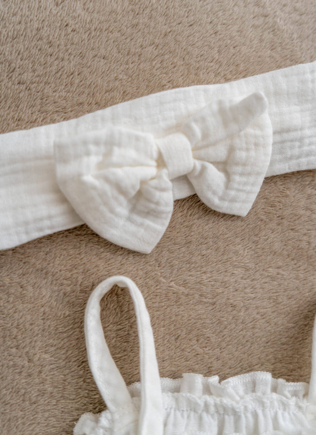 Muslin bow headband for babies
